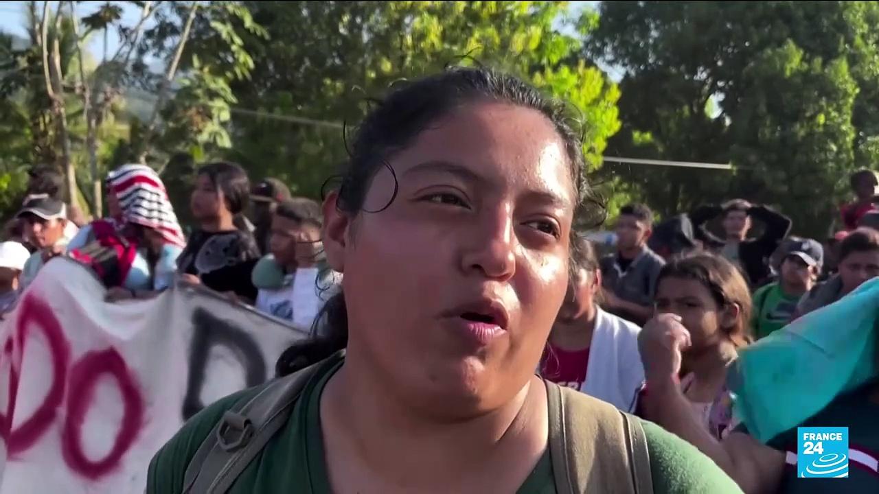 Migrant caravan heading for US trudges through southern Mexico