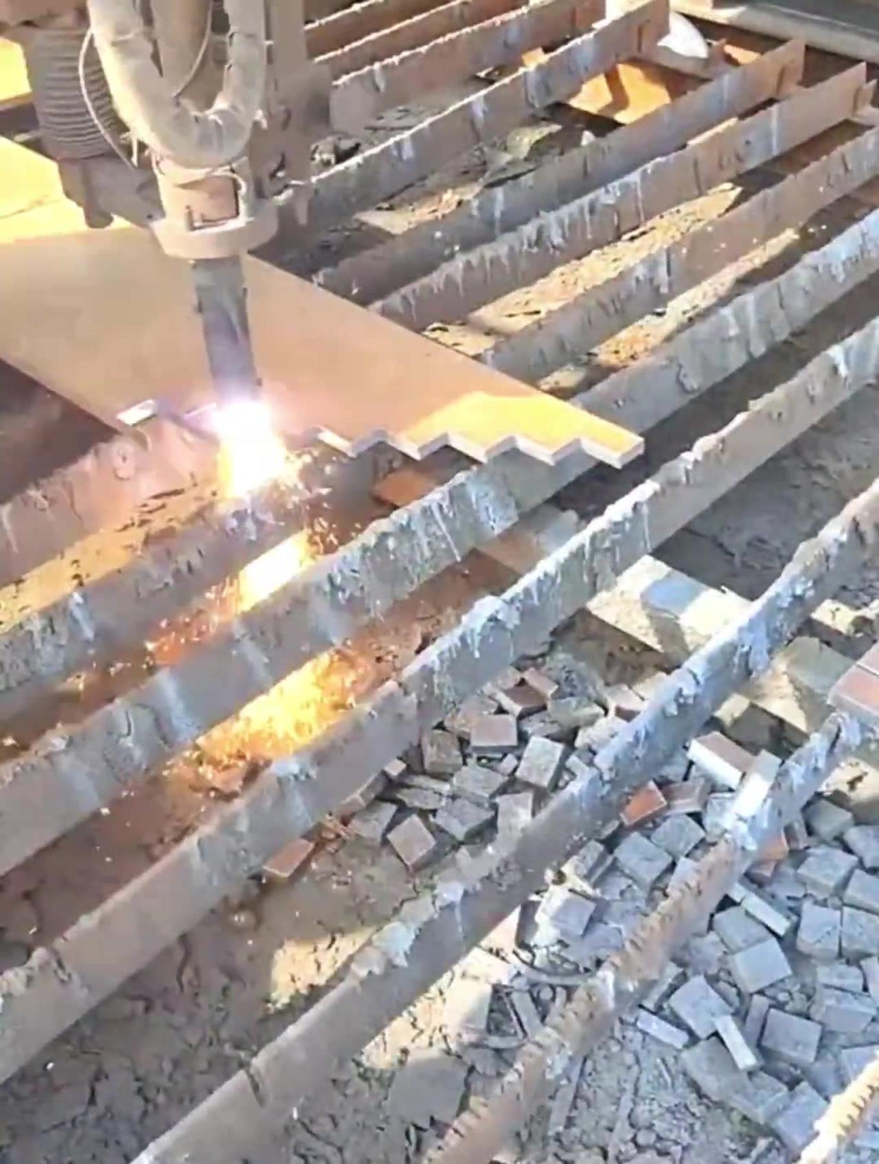 CNC plasma metal cutting technique How to cut One News Page VIDEO