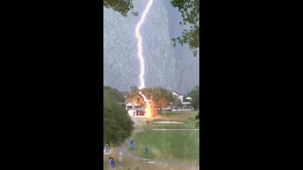 lightning strike for the ages at the 2019 U.S. Women's Open ⚡️⚡️ #Shorts
