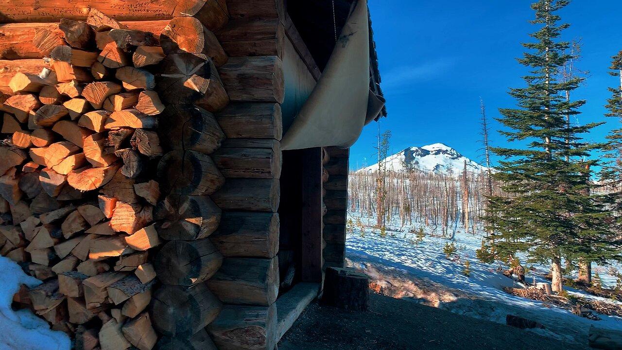 WINTER SNOW 4K ADVENTURE HIKING to Rustic Jeff View Log Cabin Shelter! | Sno-Park | Central Oregon