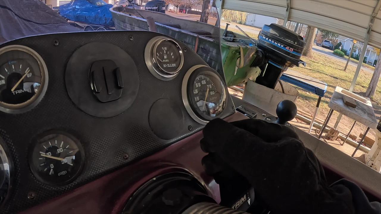 Replacing the steering wheel on a Champion bass One News Page VIDEO