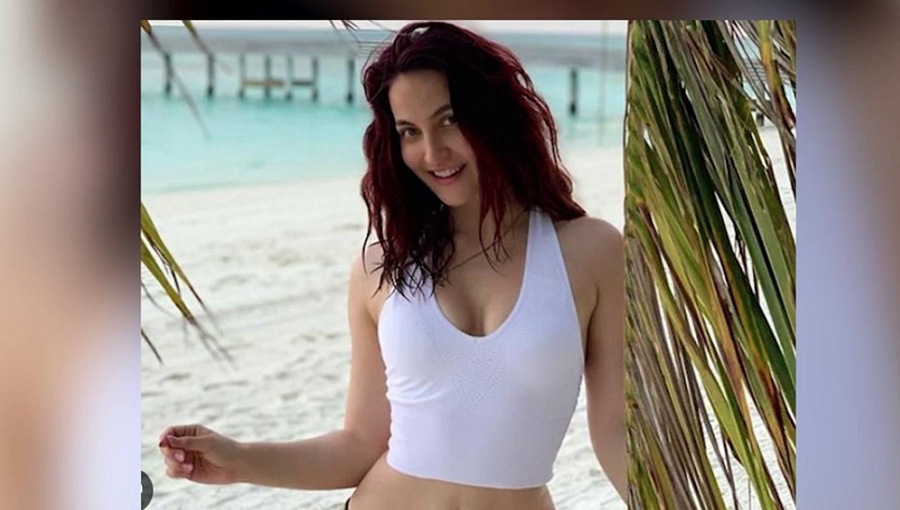 Elli Avrram surprised fans with her talent