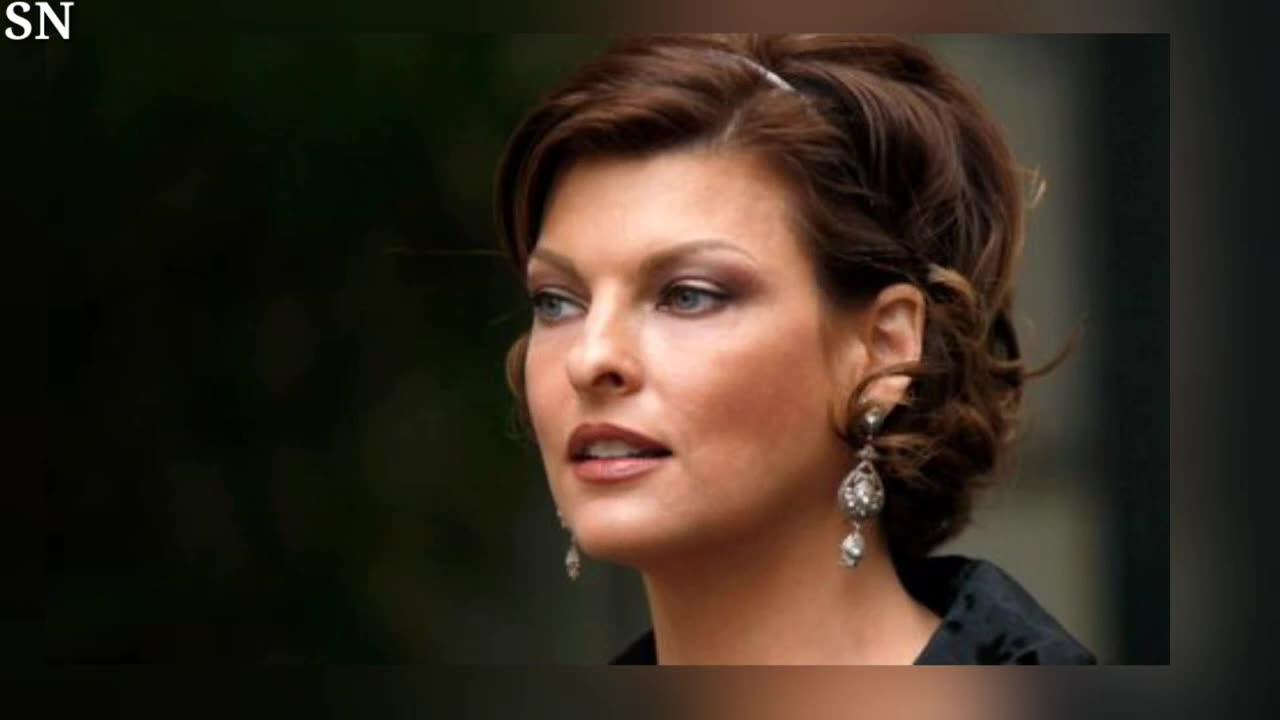 Supermodel Linda Evangelista Looks Chic in New York for her Book Signing at Marc Jacobs' Bookstore