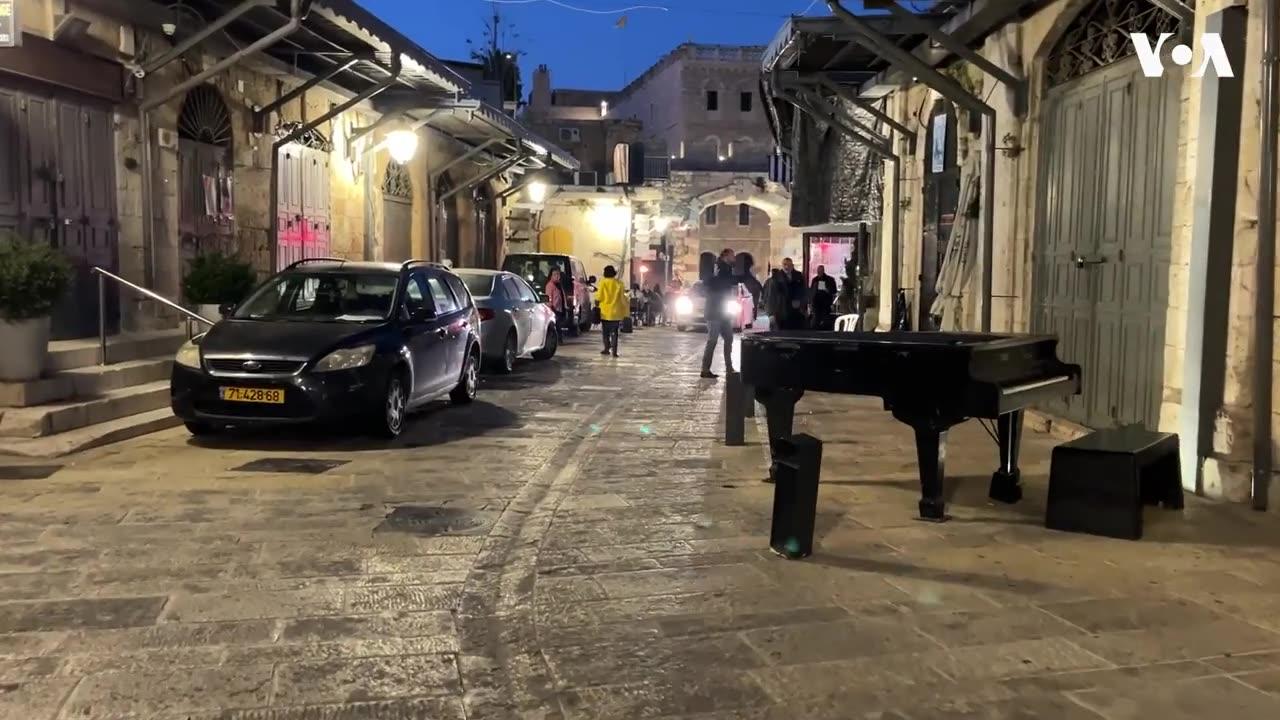 Jerusalem's Old City Nearly Empty During New Year's Eve | VOA News