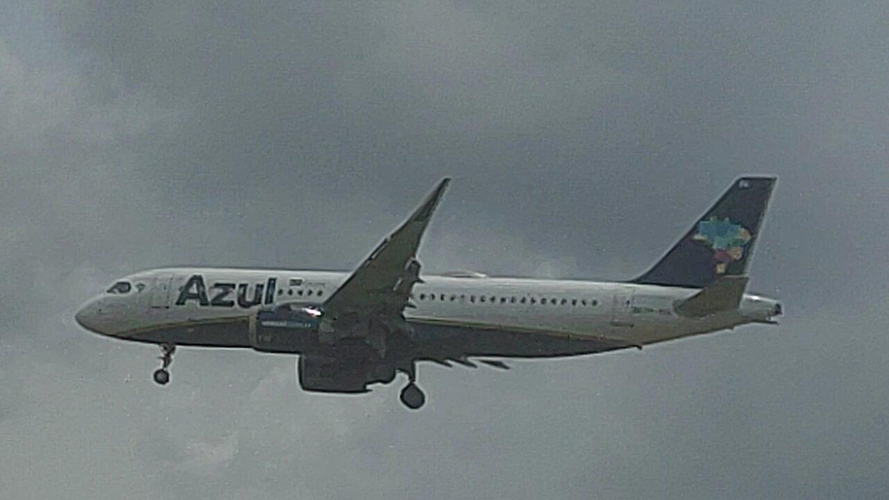 Airbus A320NEO PR-YRE coming from Campinas to Manaus