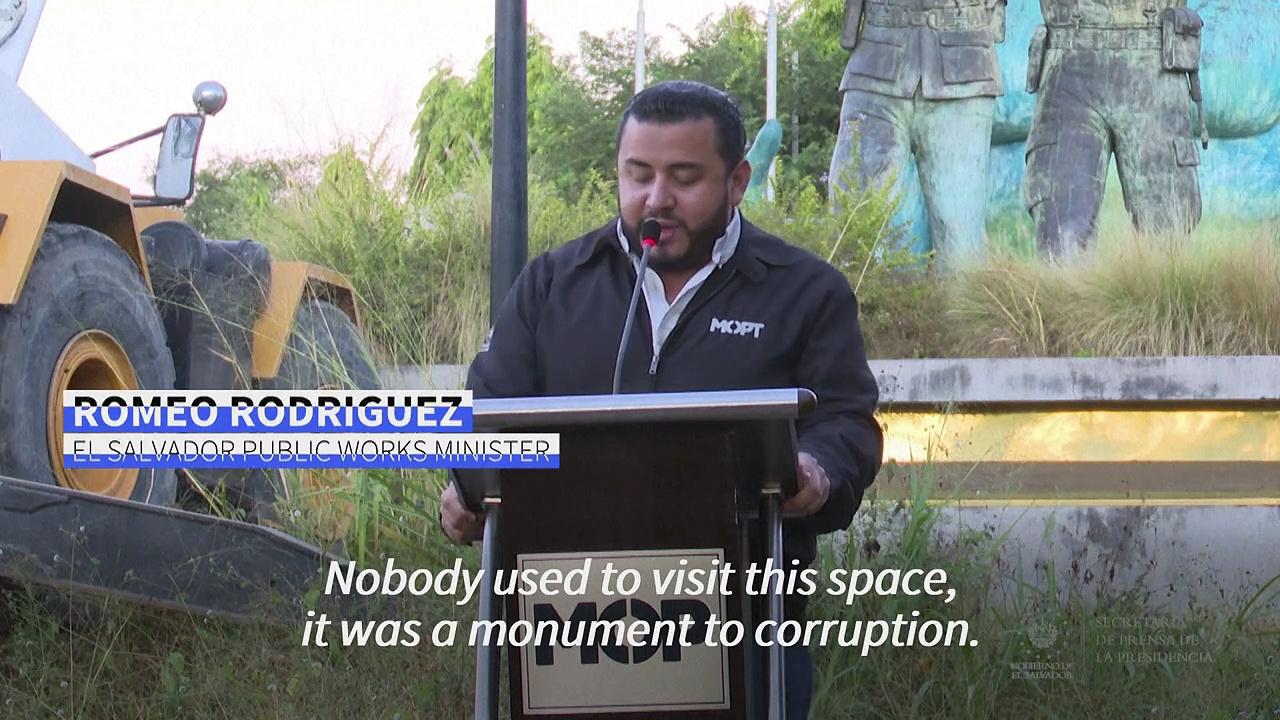 El Salvador destroys monument celebrating end of civil war
