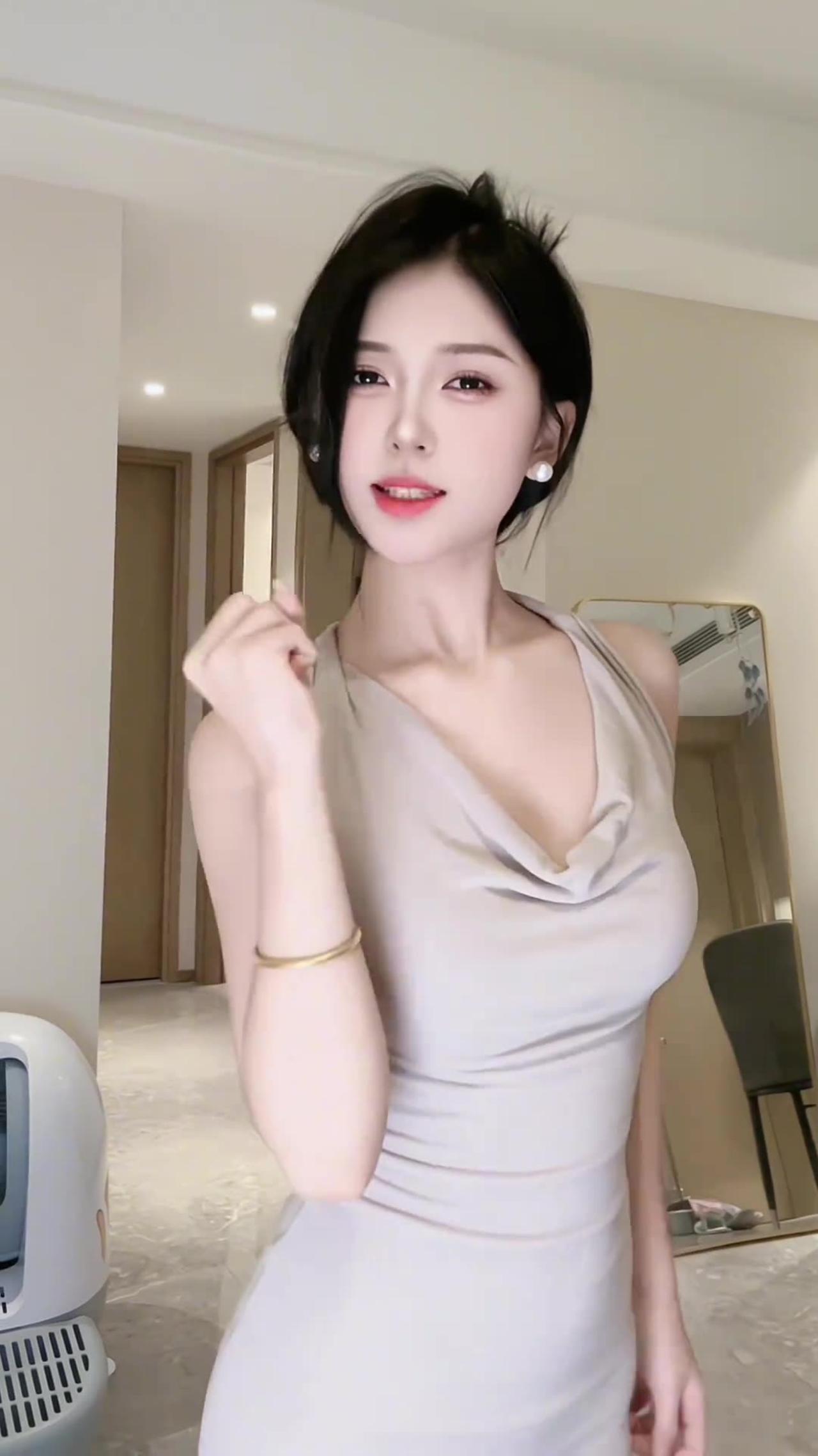 Beautiful Chinese Girls - One News Page VIDEO