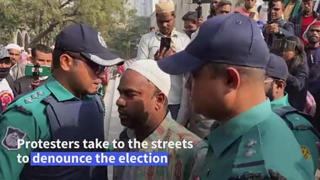 Protesters take to the streets to boycott Bangladesh election