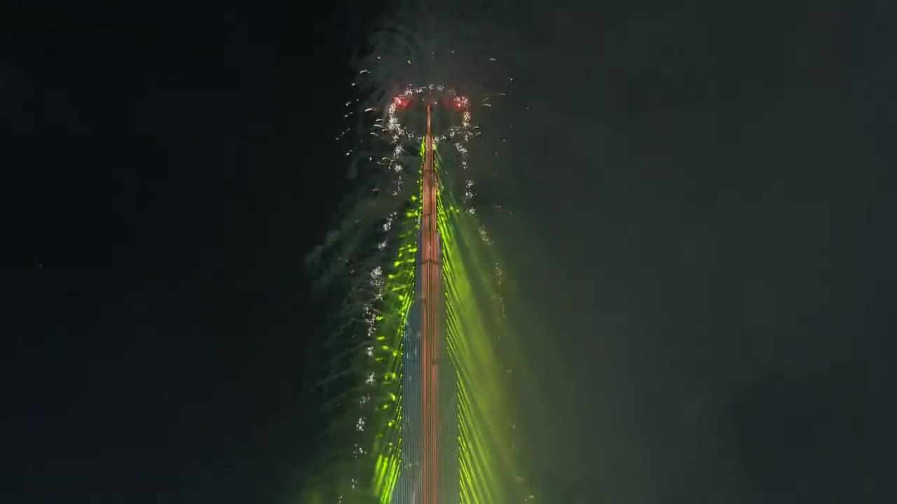 Dubai fireworks 2024_ Watch the UAE ring in the New Year -- Please Subscribe