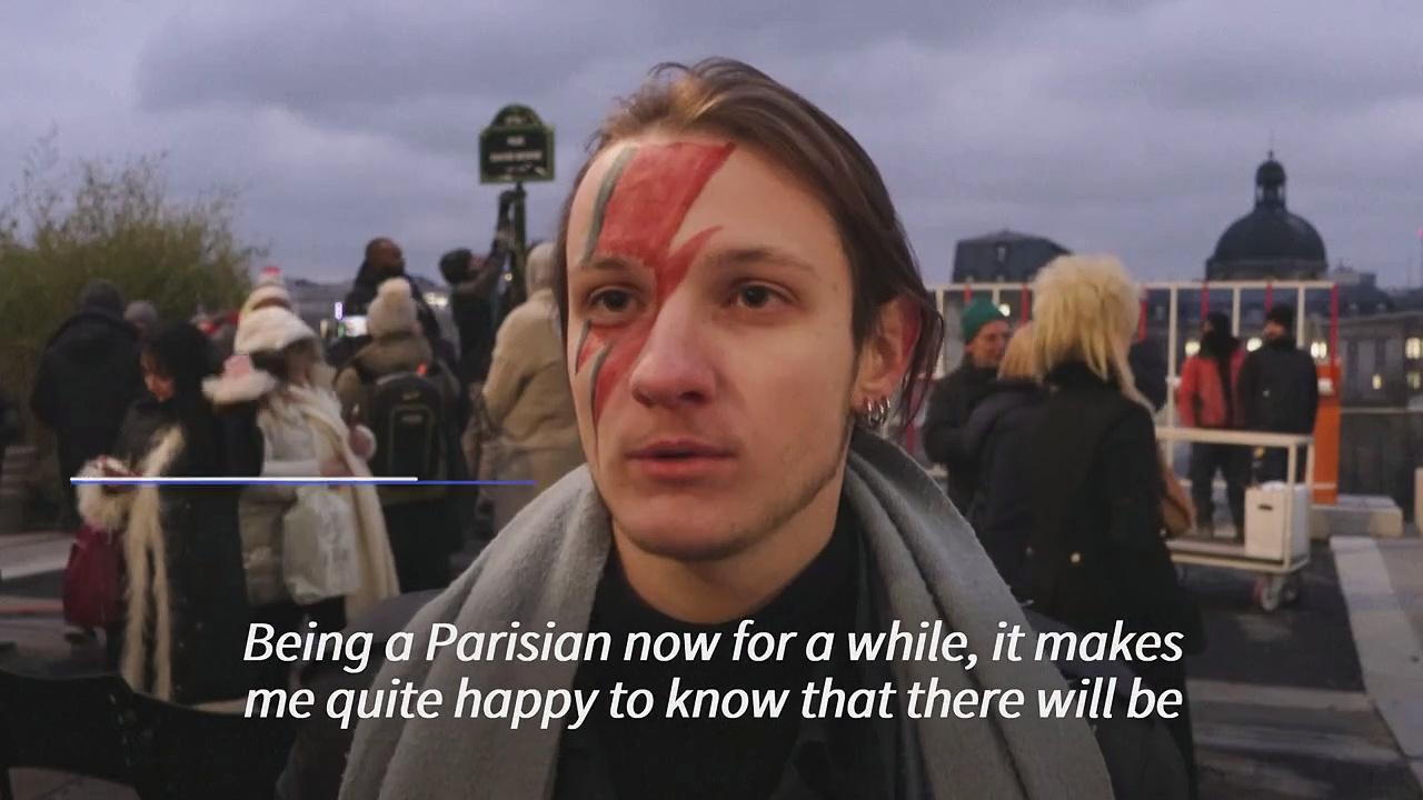 Paris names street after David Bowie