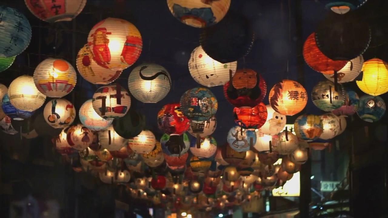 Moonlit Memories China's Mid-Autumn Festival