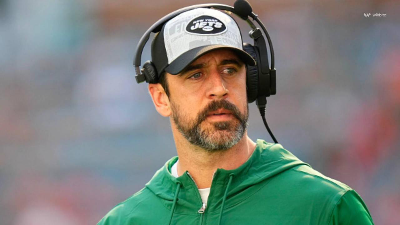 Aaron Rodgers Doesn’t Apologize to Jimmy Kimmel for Epstein Accusations