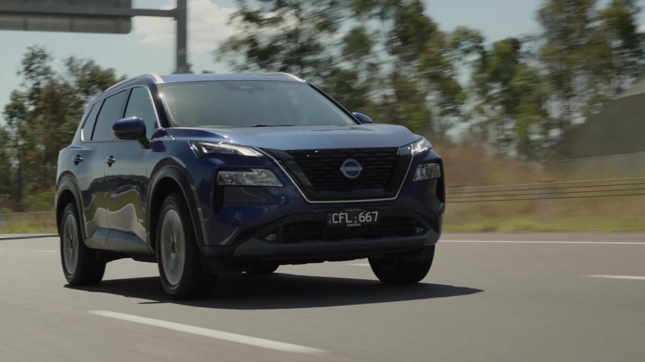 Nissan X-Trail e-POWER with e-4ORCE range Driving Video
