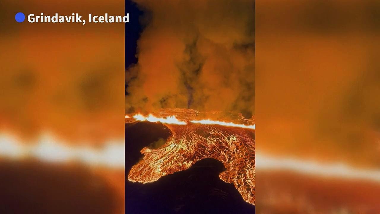 Lava flows after new Iceland volcanic eruption