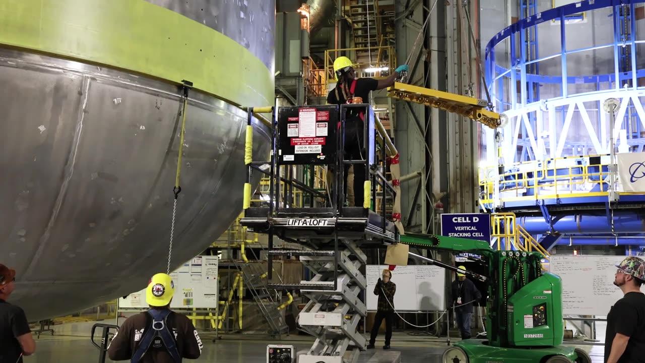 NASA Rocket Liquid Hydrogen Tank Moved for Priming