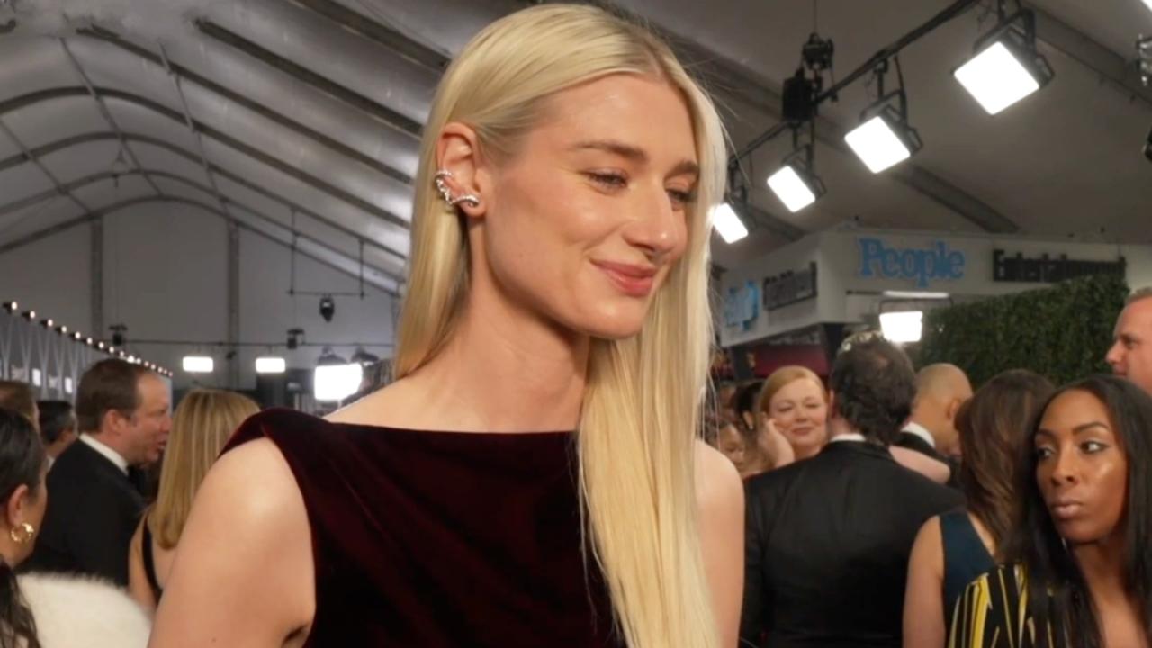 Elizabeth Debicki on 'The Crown' Ending: 'It Was Time to Let Go of It' | THR Video