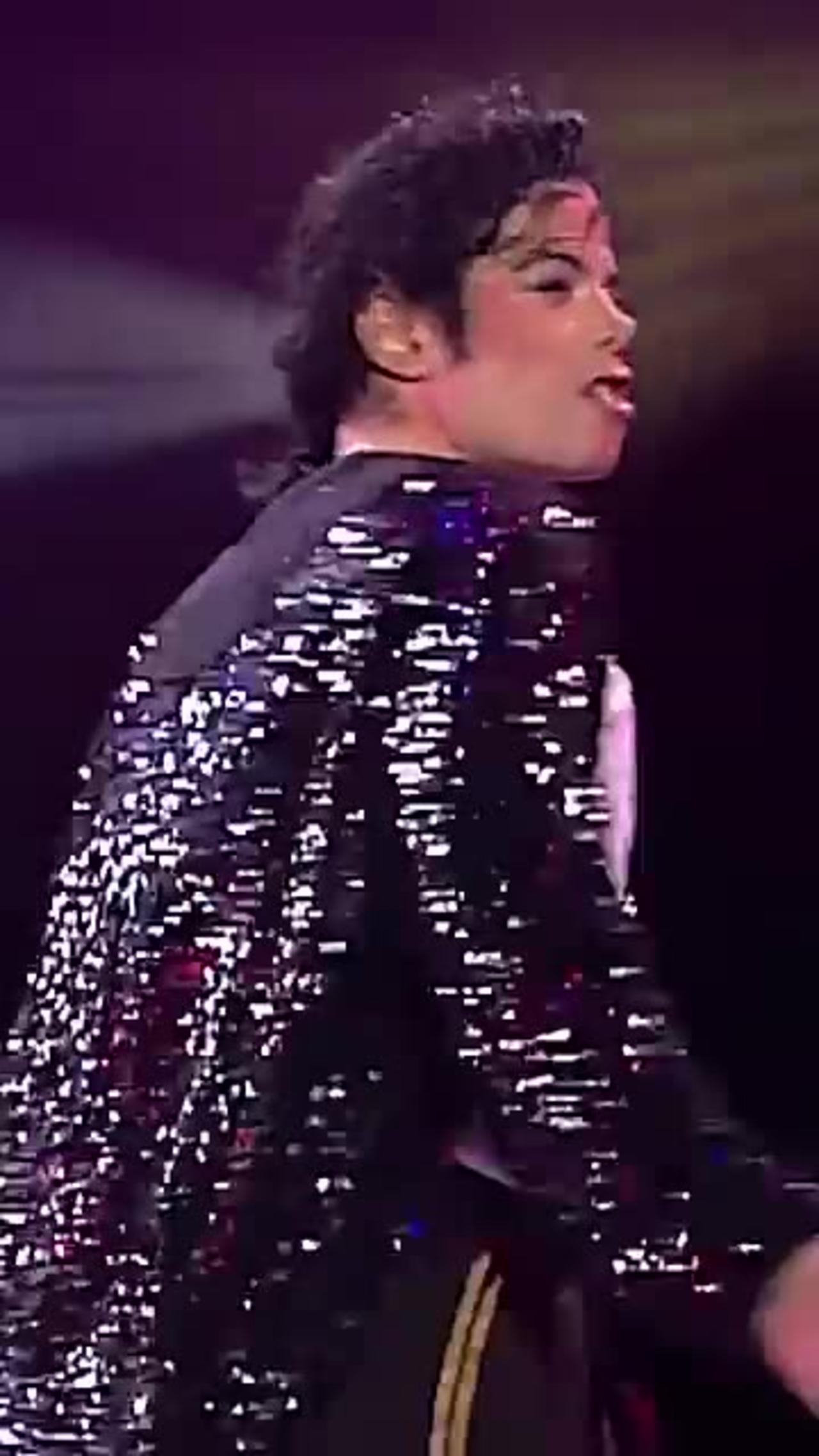 Michael Jackson ( dance & song)
