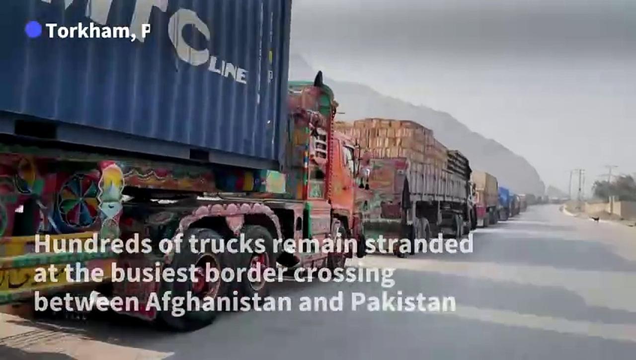Border dispute strands hundreds of trucks at Afghanistan-Pakistan crossing