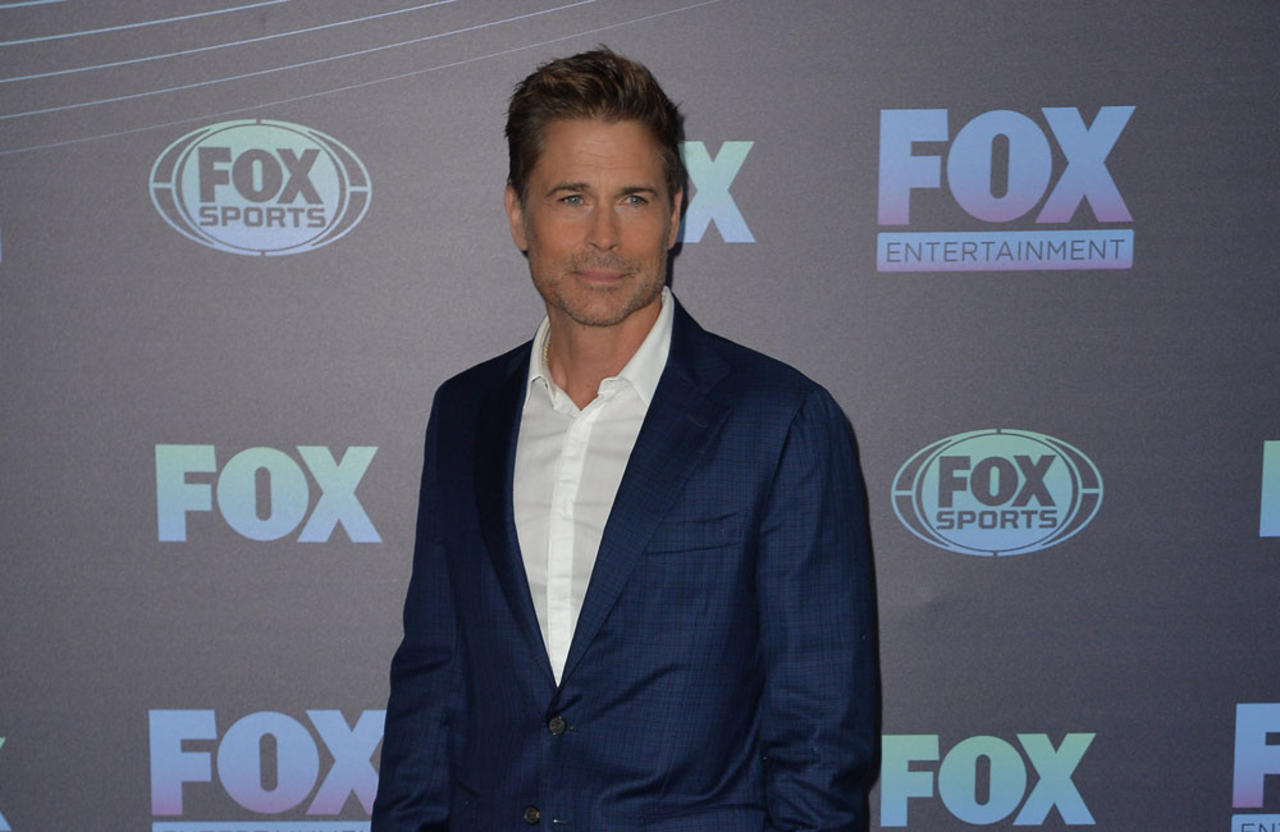 Rob Lowe accidentally congratulated Bradley Cooper after his Golden Globes loss