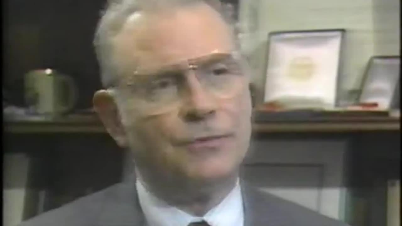 January 19, 1989 - Indiana's Lee Hamilton '52 on the New President, George H.W. Bush