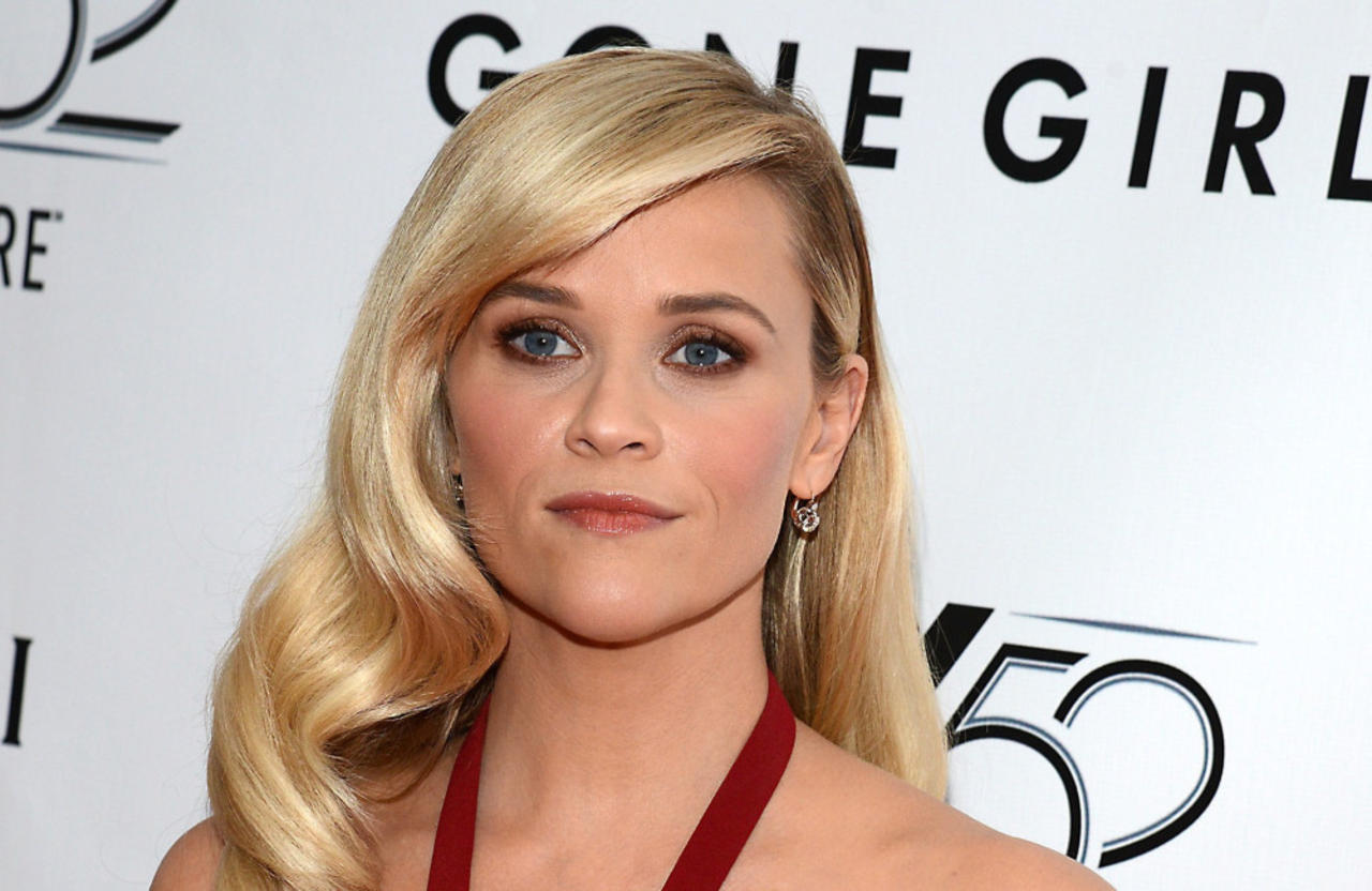 Reese Witherspoon has defended eating snow from outside her home