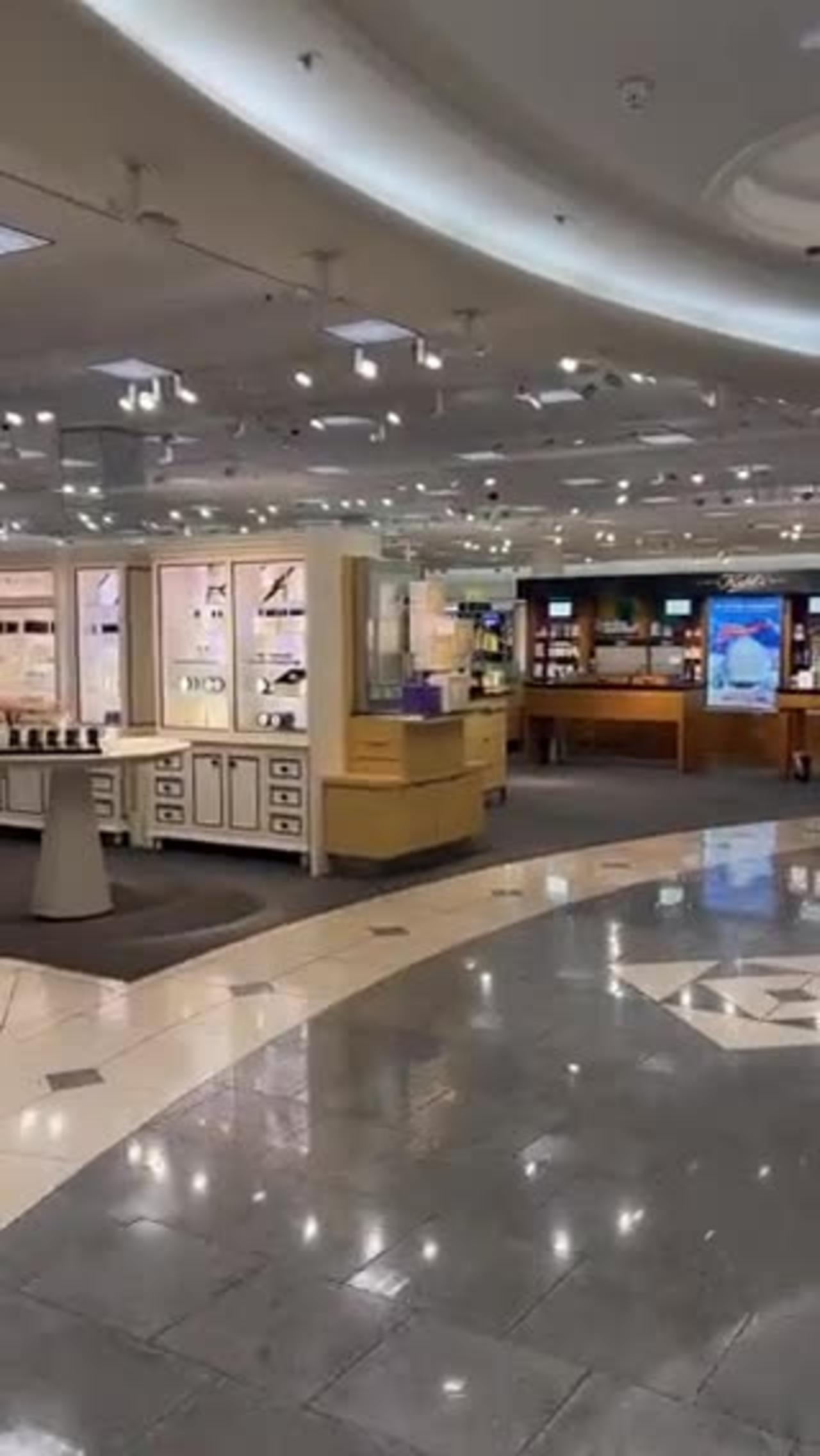 Famous Nordstrom at Westfield Mall Closes