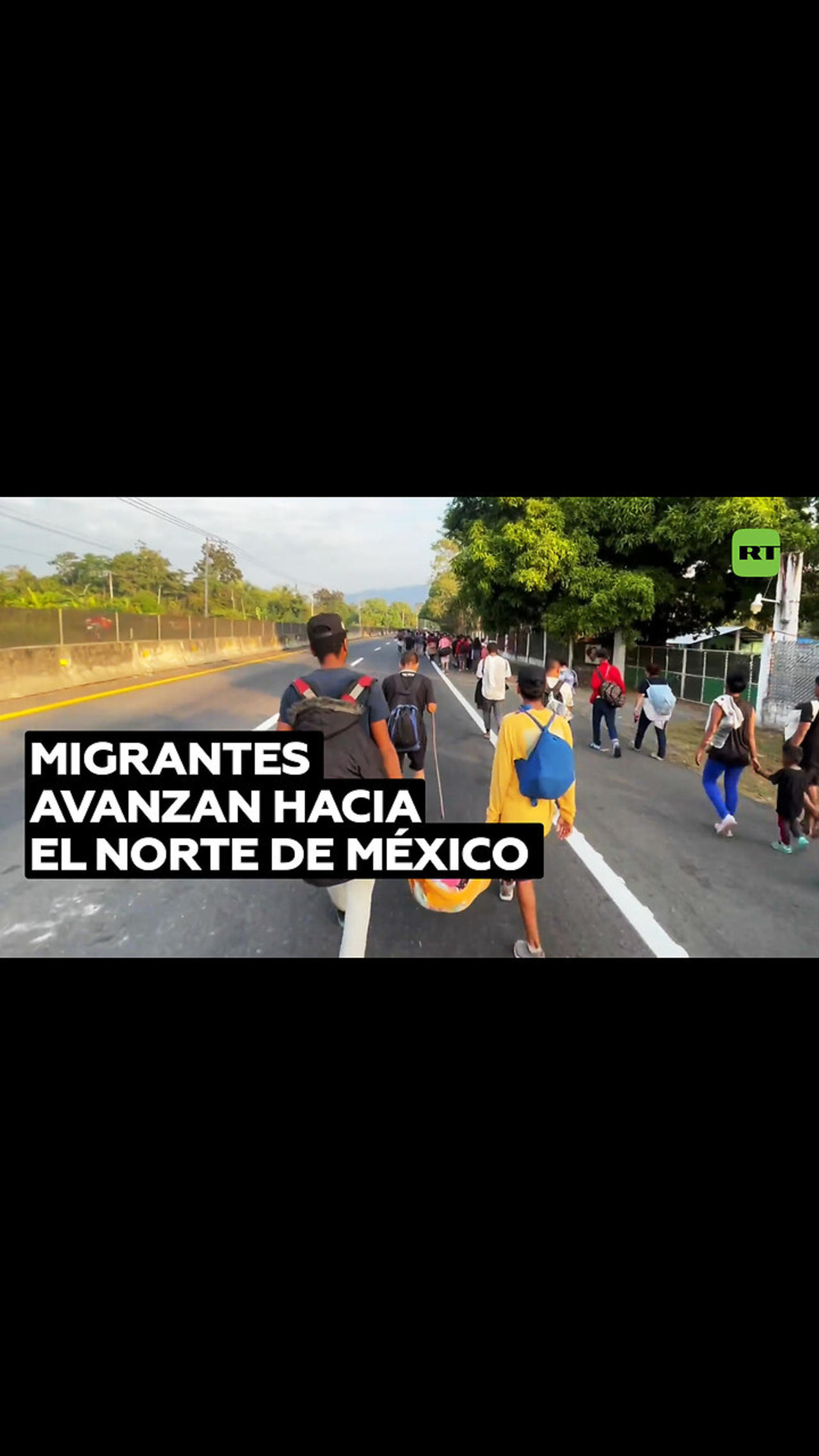 Caravana de migrantes sale desde Tapachula hacia el norte de México