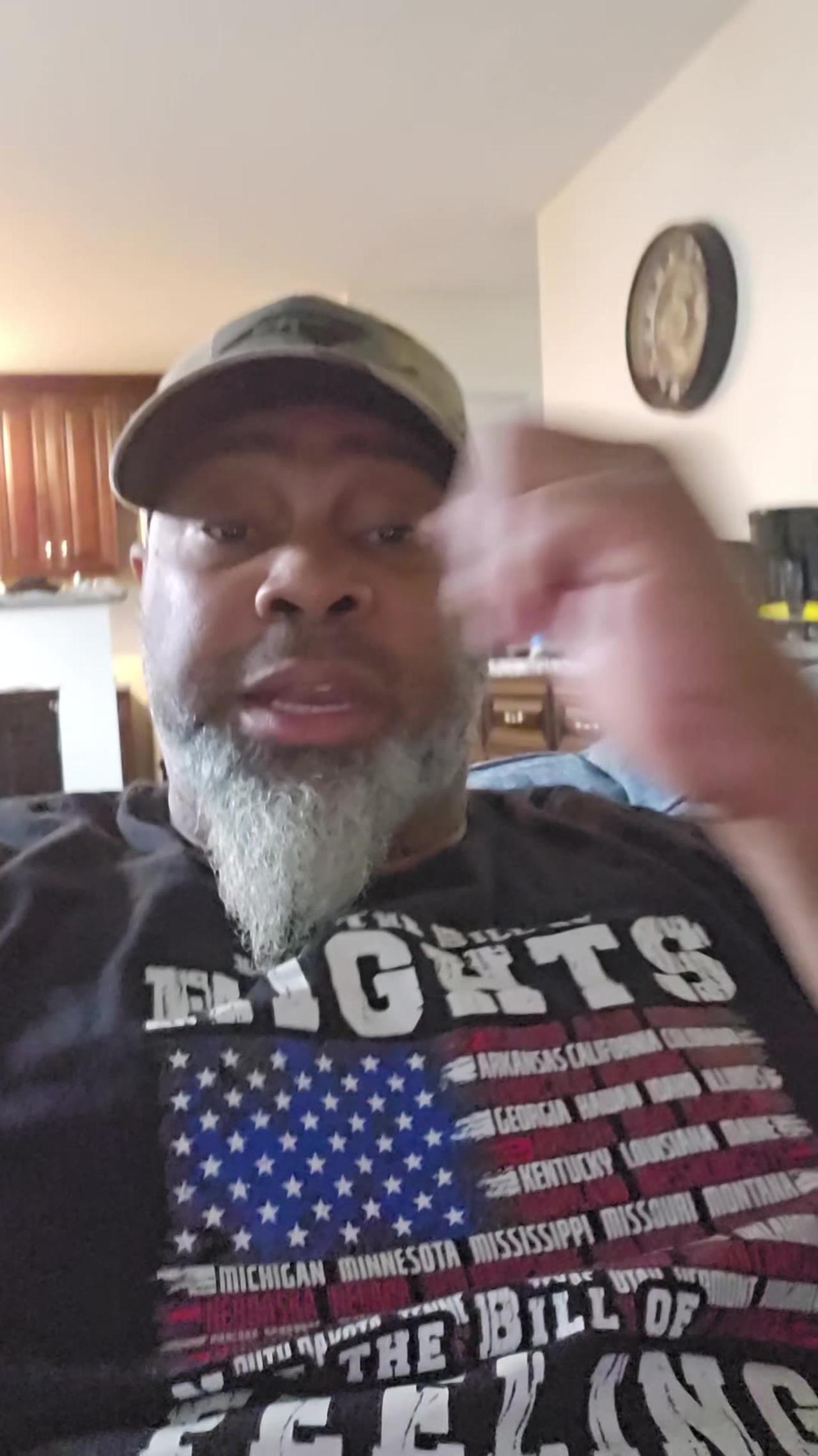 Texas needs to call up militia, not National - One News Page VIDEO