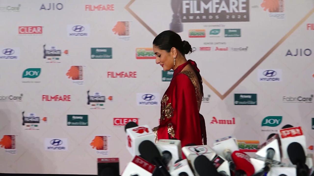 Kareena Kapoor exuded Timeless Elegance in a Stunning red saree