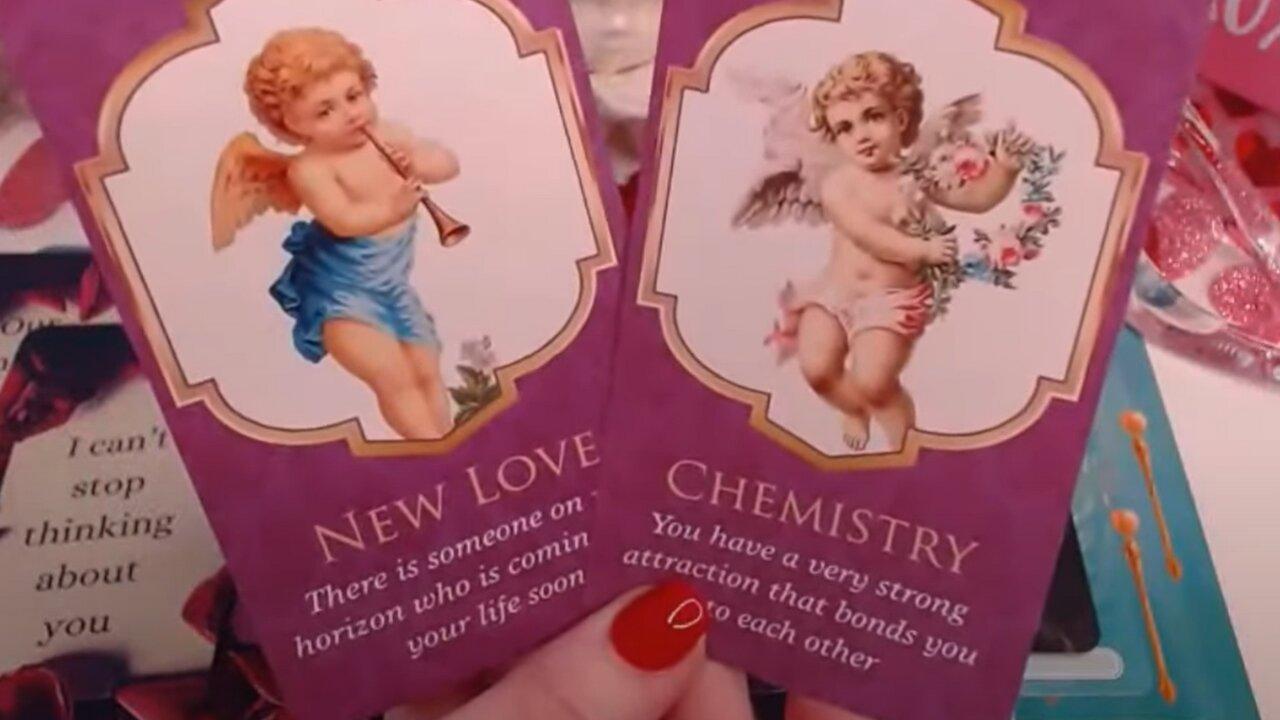 💖A NEW YOU! BRINGS A NEW LOVE!💋😲THESE MESSAGES ARE MEANT TO FIND YOU😁🙏 LOVE TAROT COLLECTIVE  ✨