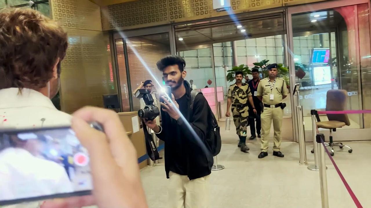 Vidyut Jamwal did such a feat at the airport, you won't stop laughing after watching the video