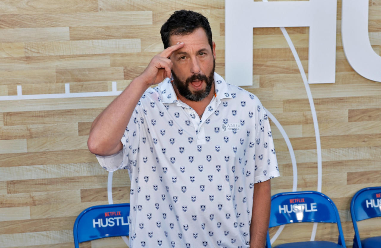 Adam Sandler will receive the Icon Award at the People's Choice Awards