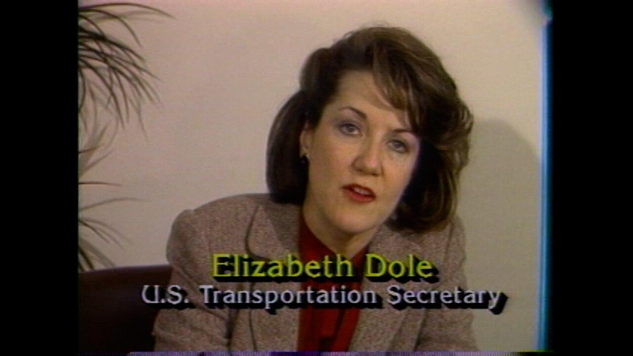1986 - U.S. Transportation Secretary Elizabeth Dole in Fort Wayne