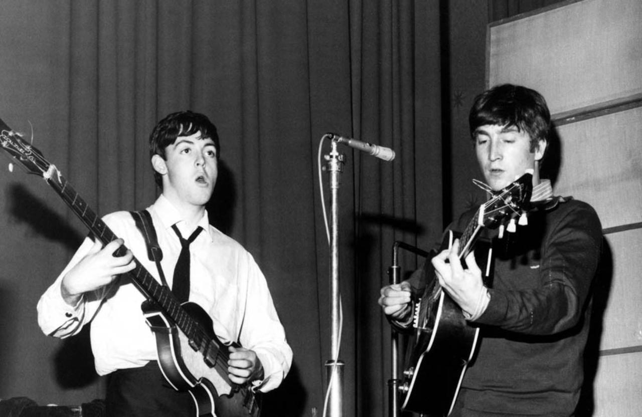 Sir Paul McCartney reveals John Lennon's insecurity wearing glasses