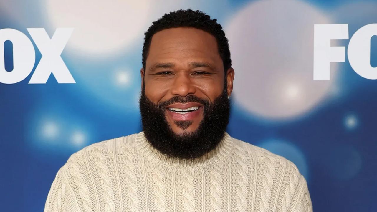 Anthony Anderson Rushed to the Emergency Room After 'Movie Set Fight Gone Wrong' | THR News Video