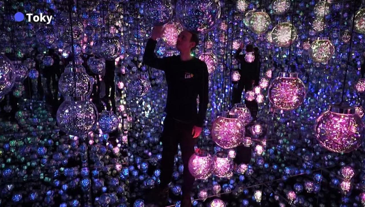 Waterfalls of light and wobbling orbs at new teamLab museum