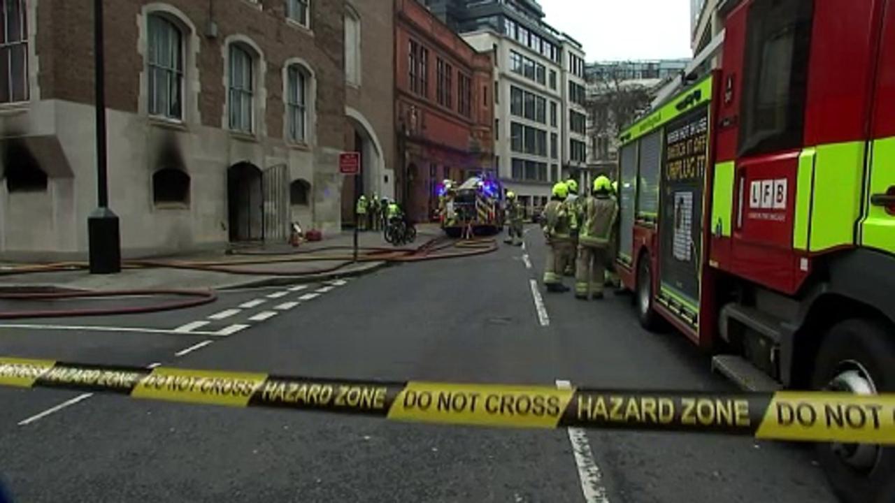 Old Bailey: Central Criminal Court evacuated after fire
