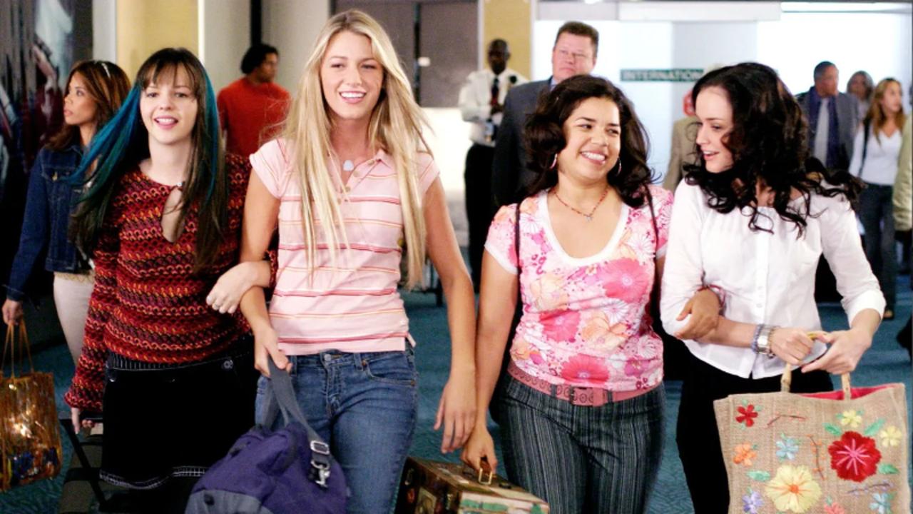 'The Sisterhood of the Traveling Pants' Almost Had a Different Cast | THR News Video