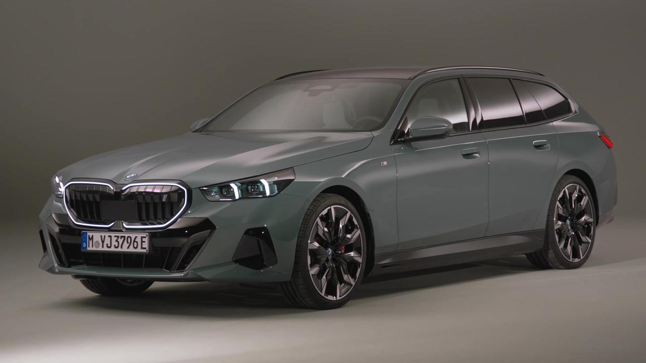 The new BMW i5 eDrive40 Touring Exterior Design