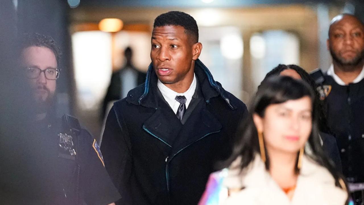 Two More Women Accuse Jonathan Majors of Abuse | THR News Video