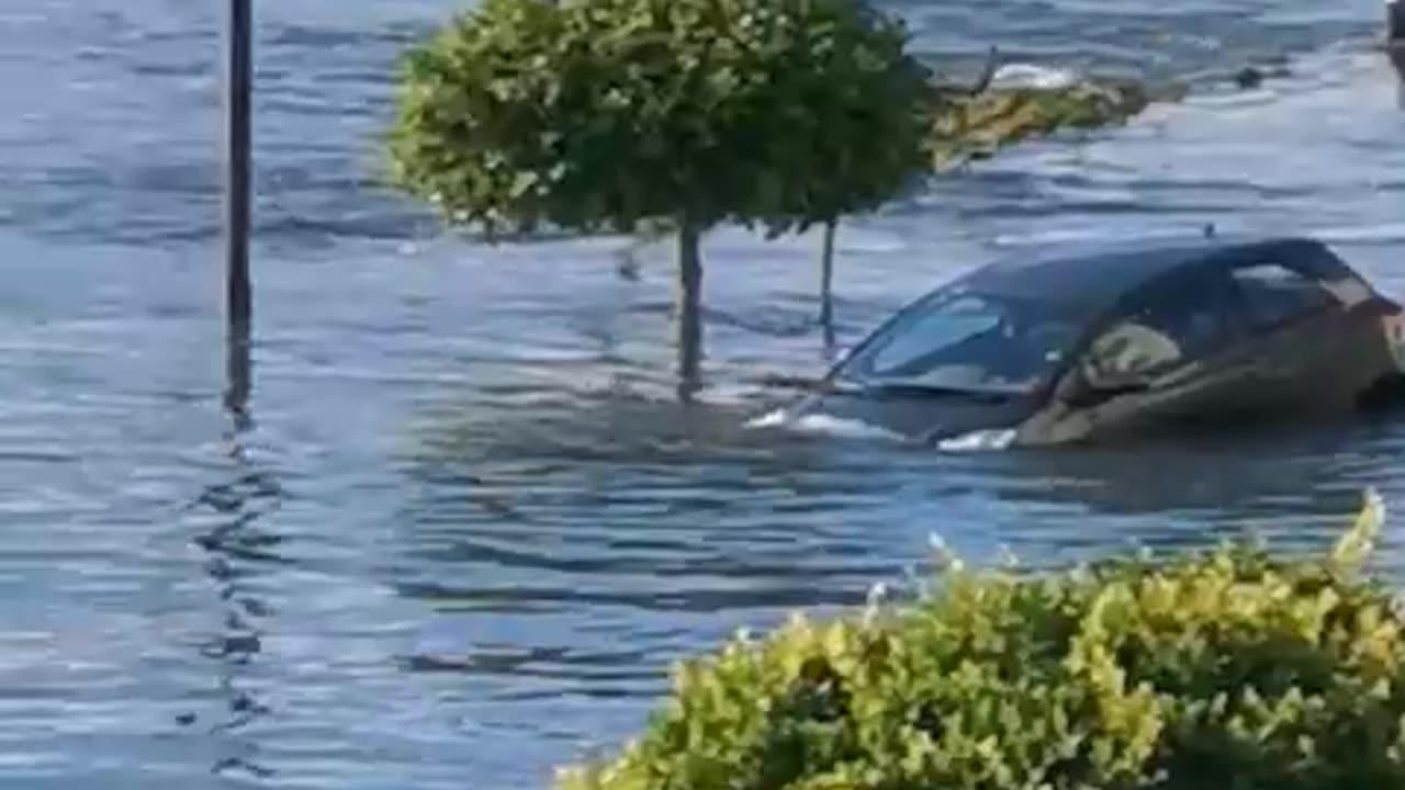 Τσουνάμι Σάμου 30/10/2020-Samos Tsunami Greece -DRAIN THE WATER FROM THE HARBOR