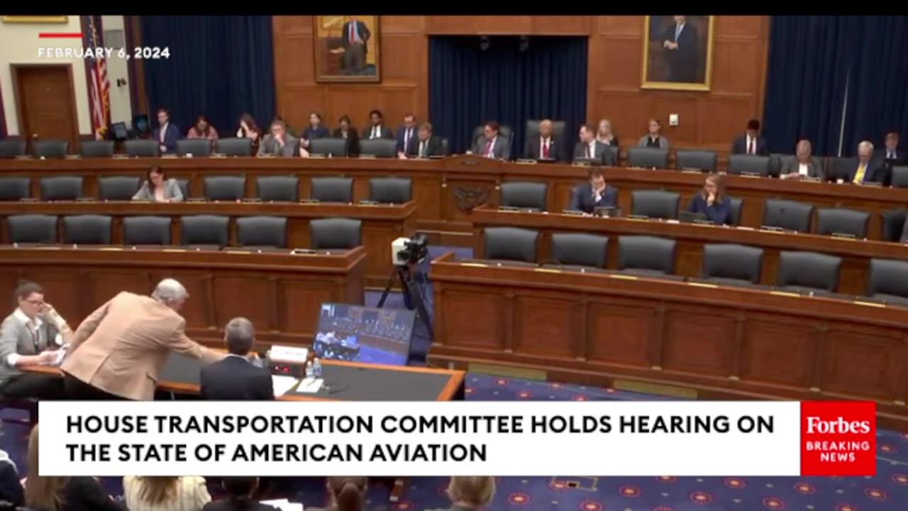 Chavez-Deremer Slams FAA Over Flight Control: ‘Long Delays & Cancellations Have Become Too Common’
