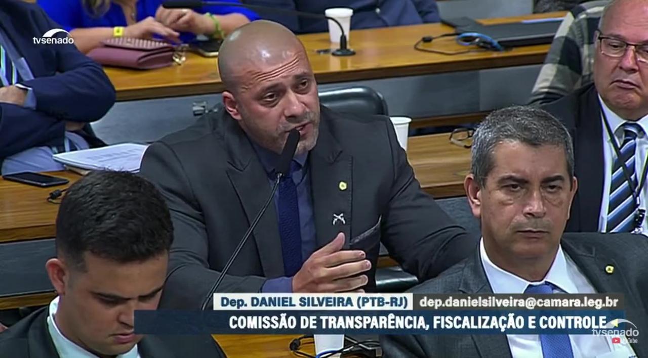 Daniel Silveira diz que recebeu ameaças de emissário de Alexandre de Moraes.