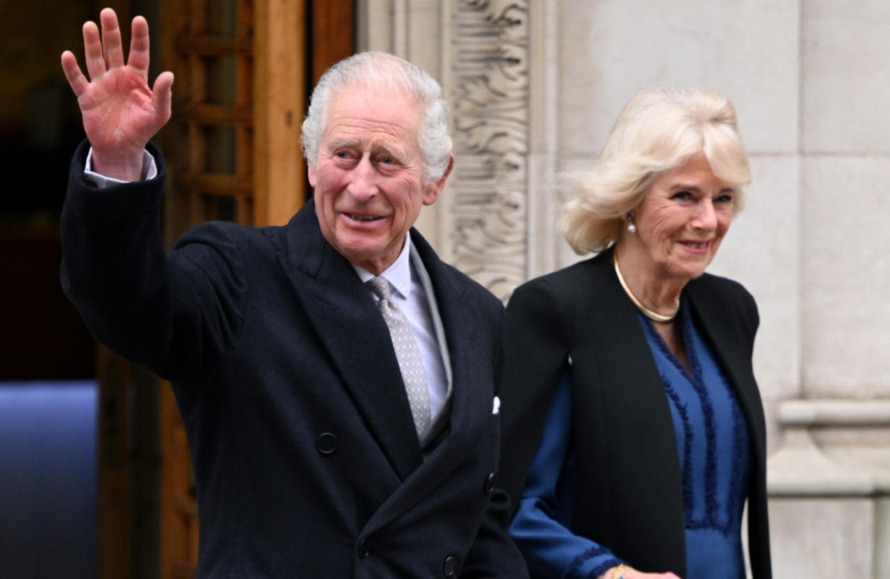 King Charles returns to London supposedly for further cancer treatment