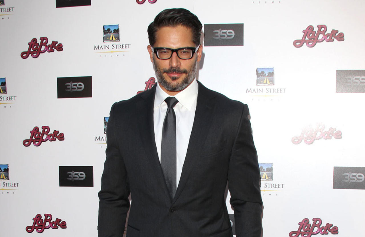 Joe Manganiello has reportedly moved in with girlfriend Caitlin O’Connor