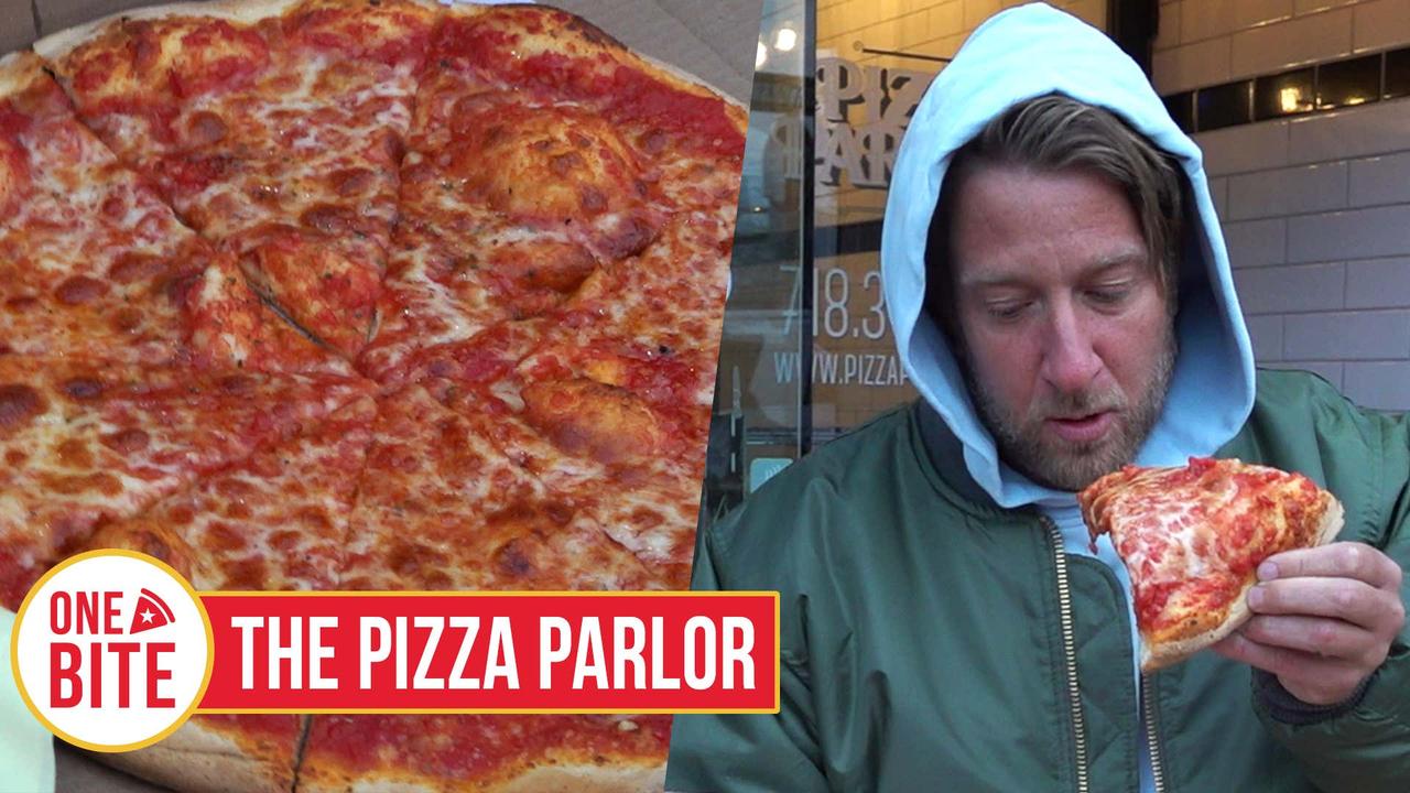 Barstool Pizza Review - The Pizza Parlor (Staten Island, NY)