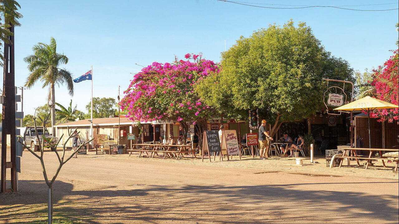DALY WATERS | ICONIC & QUIRKY, ONE OF AUSTRALIA'S MOST LOVED OUTBACK PUBS!