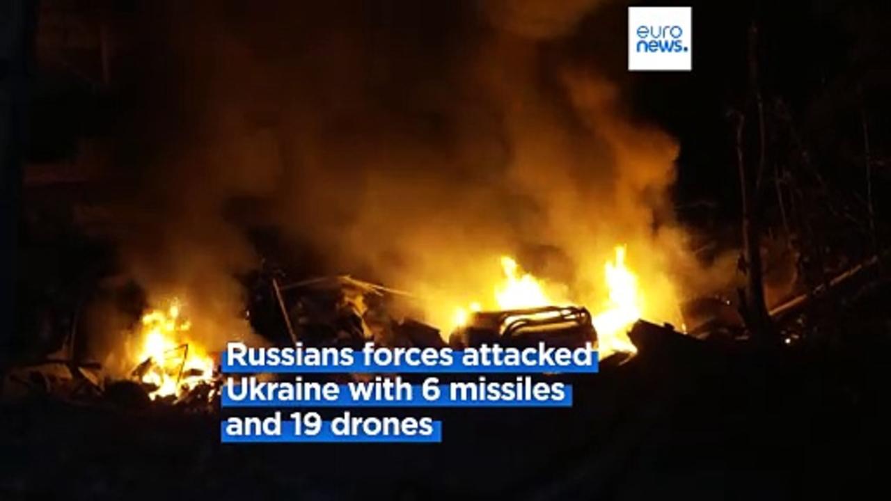 Ukraine: Russian shelling in Donetsk, Putin gives military awards, Moscow claims Krynki village