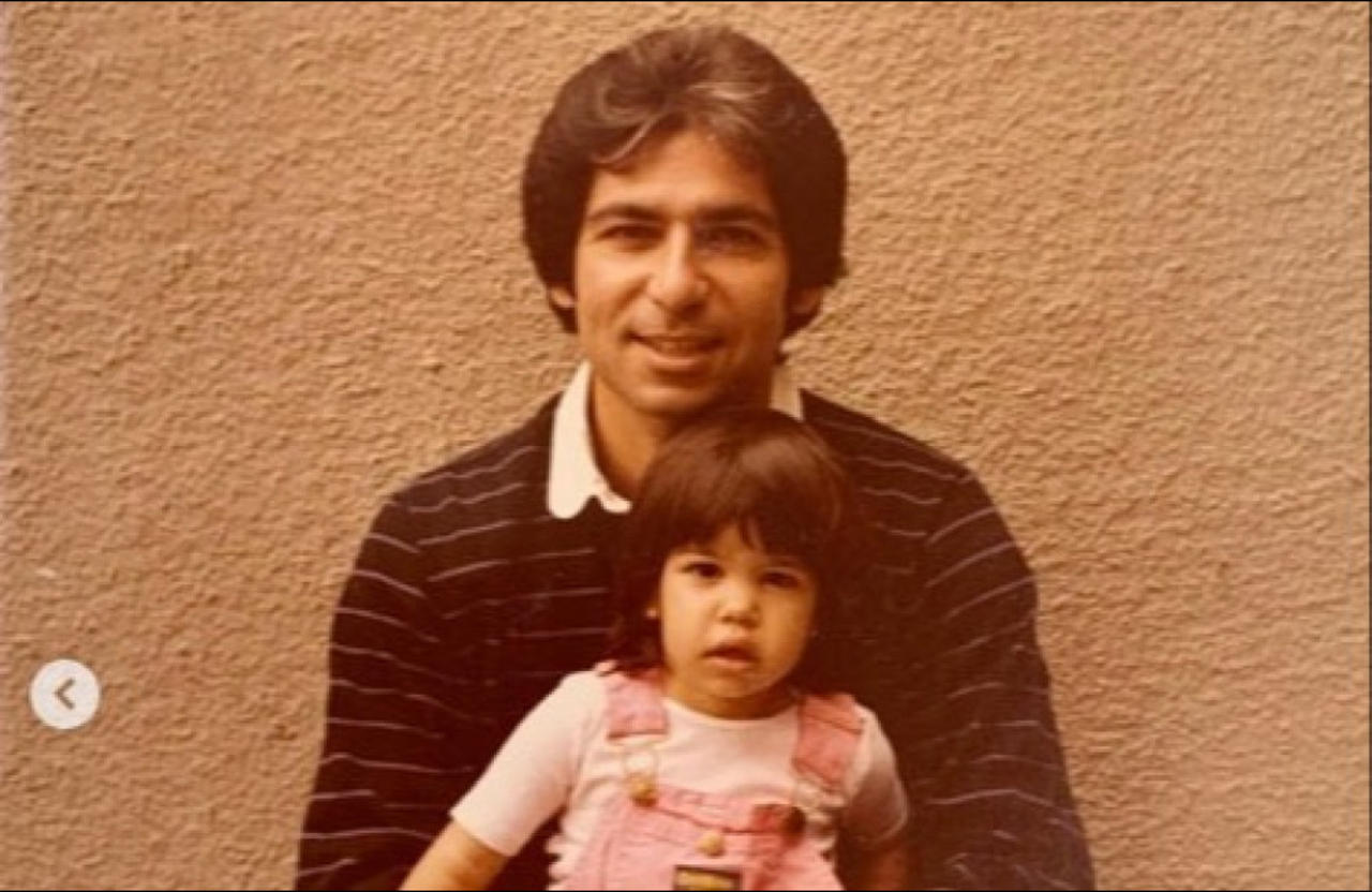 Kourtney Kardashian has paid tribute to her late father on what would have been his 80th birthday