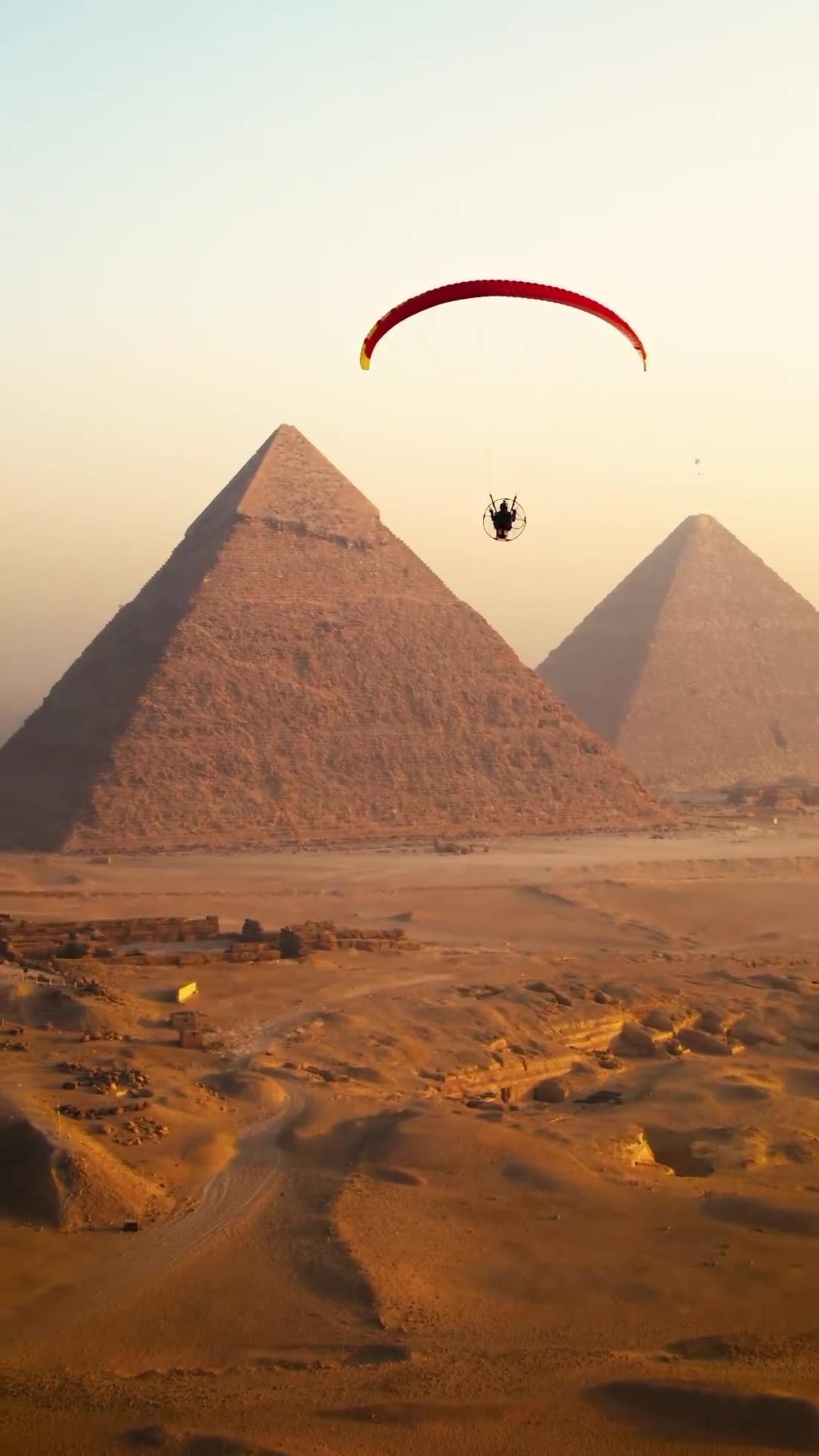 Flying over the Egyptian Pyramids